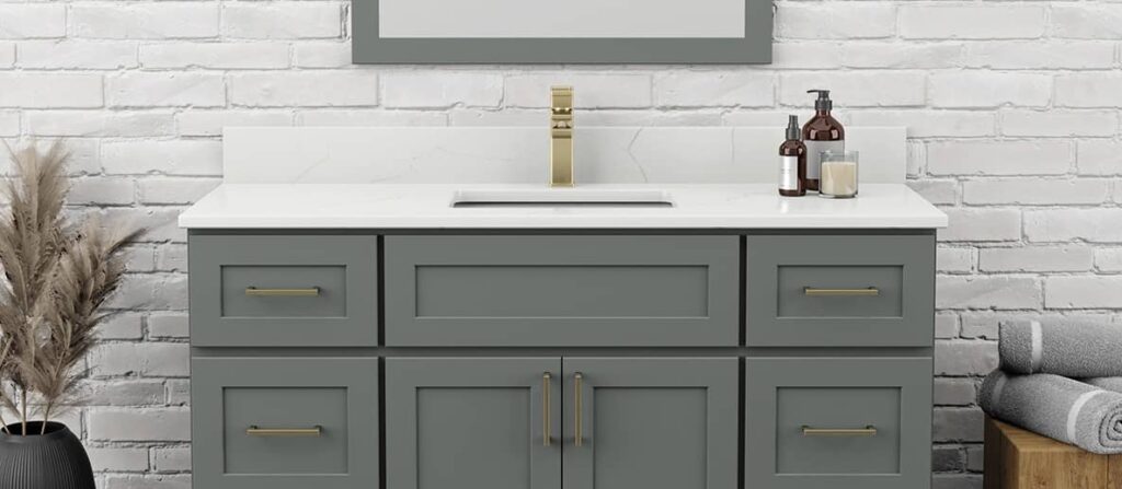 Une vanité de salle de bain au fini bleu-gris très tendance en 2026